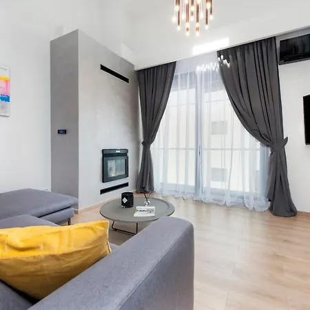 Luxury Levante 2 *
