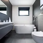 Luxury Levante 2 Apartment
