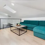 Apartment Luxury Levante 2 *