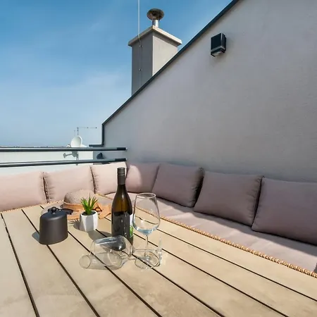 Luxury Levante 2 Apartment