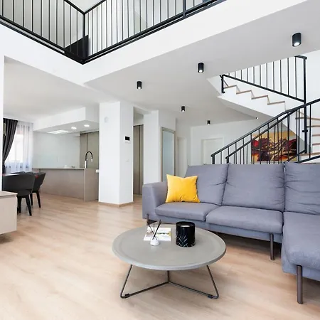 Luxury Levante 2 Apartment