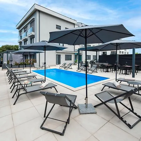 Luxury Levante 2 Apartment