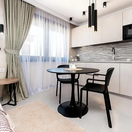 Apartment Luxury Levante 2 *