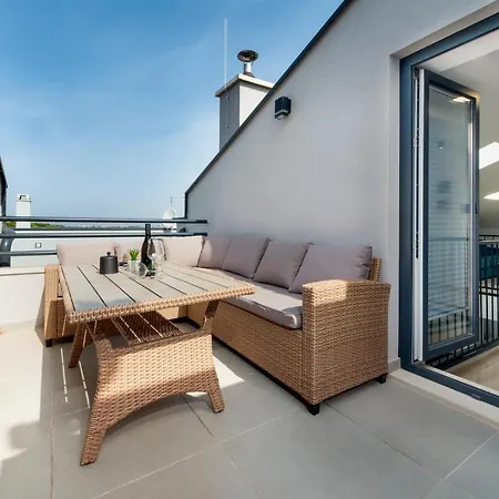 Luxury Levante 2 *