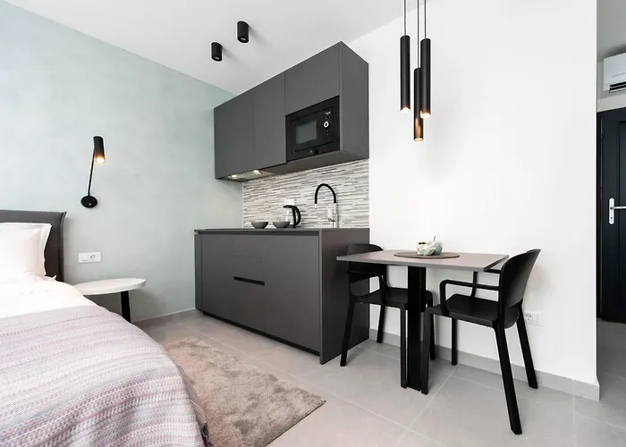 Luxury Levante 2 *
