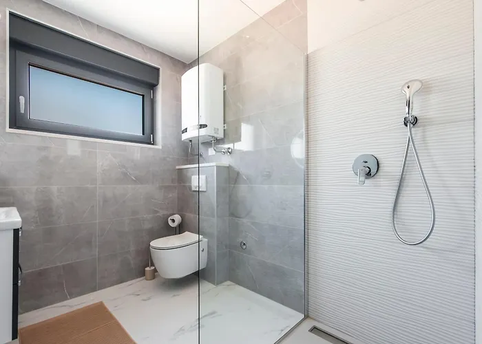 Διαμέρισμα Luxury Levante 2 *
