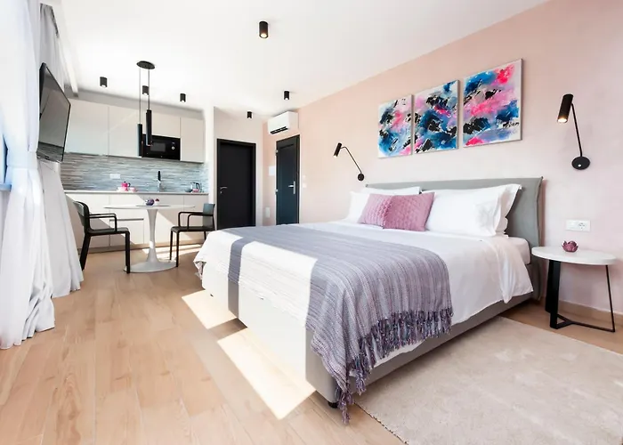 Διαμέρισμα Luxury Levante 2 *